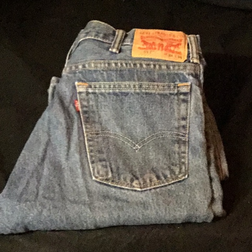 Levi's 517 Men's Blue Denim, boot cut jeans
34 x 34